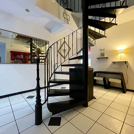 아파트 Cote Cite - Parking Prive - 100m Cite Medievale